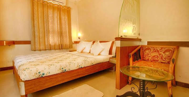 Parth Residency Hotel อาเมดาบัด ภายนอก รูปภาพ